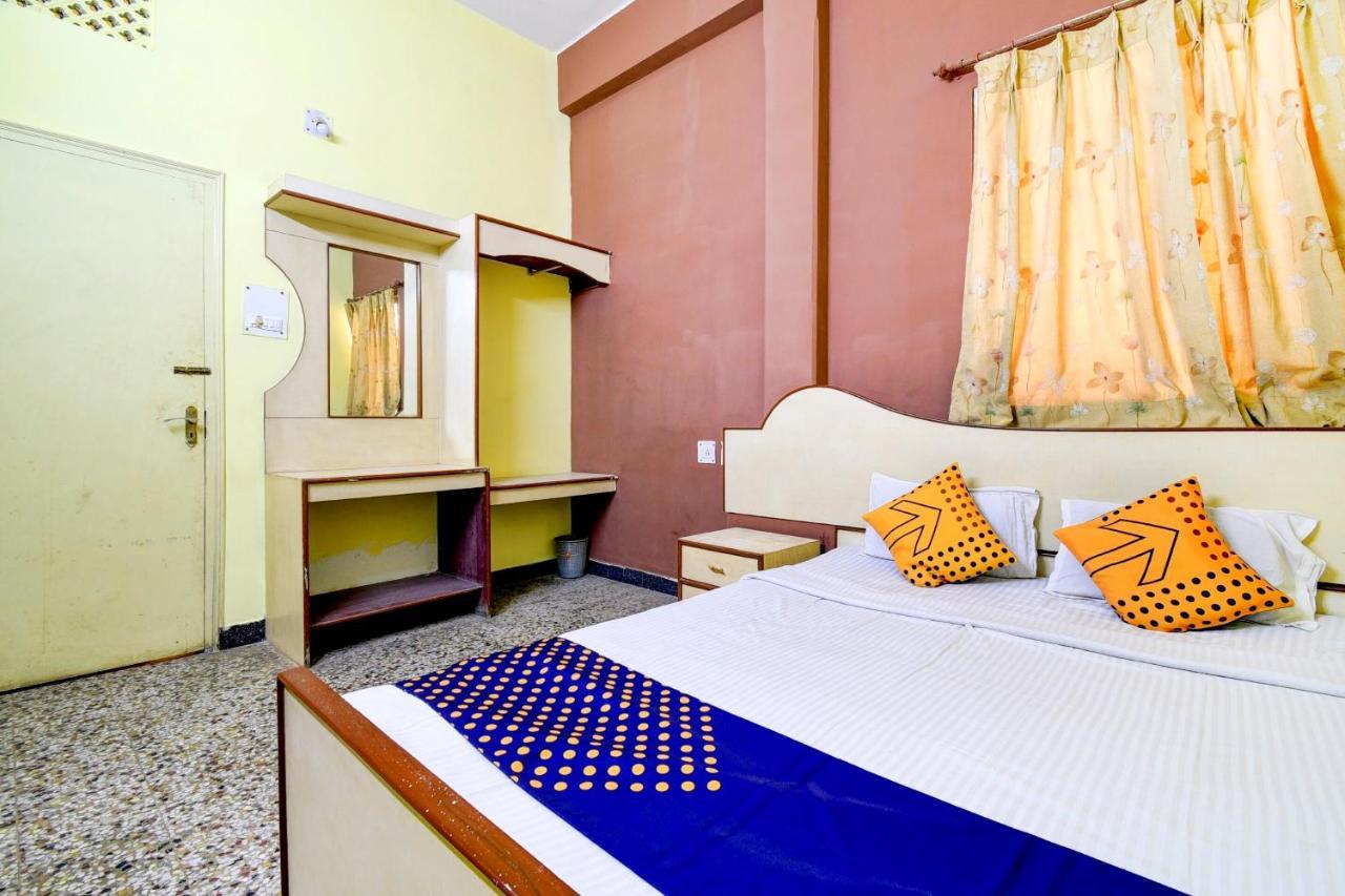 Hotel Spot On 80135 Gopala Residency Dibrugarh Exterior foto
